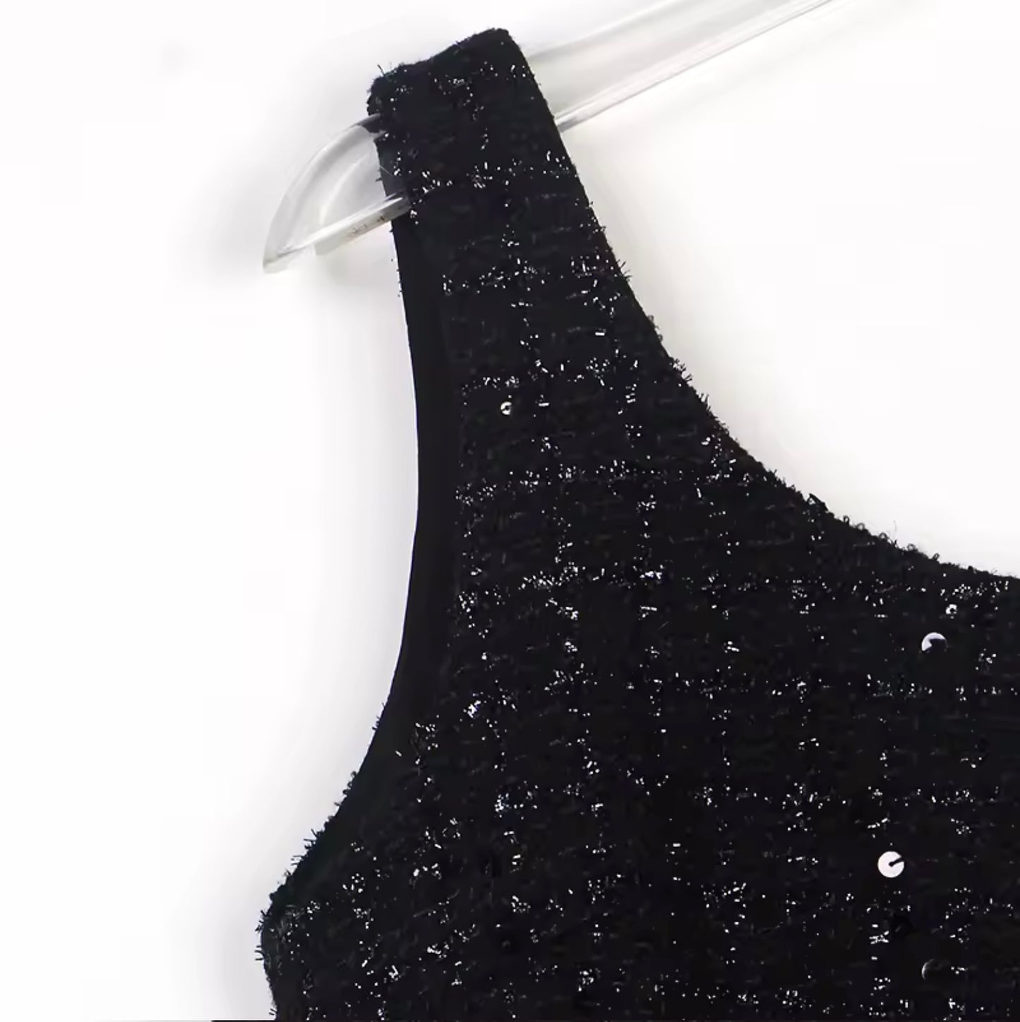 “Luxury Black Tweed Skirt Set – Elegant Two-Piece with Gold Chain Detail”