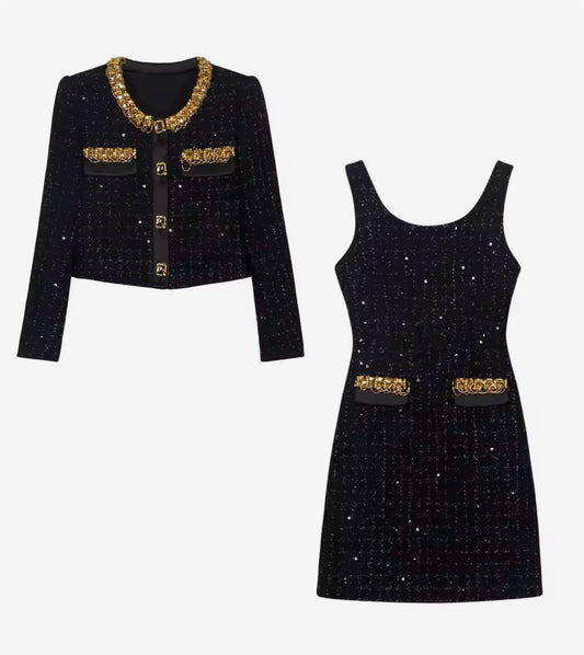“Luxury Black Tweed Skirt Set – Elegant Two-Piece with Gold Chain Detail”
